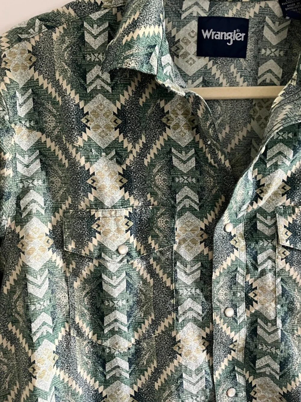 Wrangler Shirt Mens Large Green/Tan Aztec Western Pearl Snap Long Sleeve Casual. - Picture 2 of 11